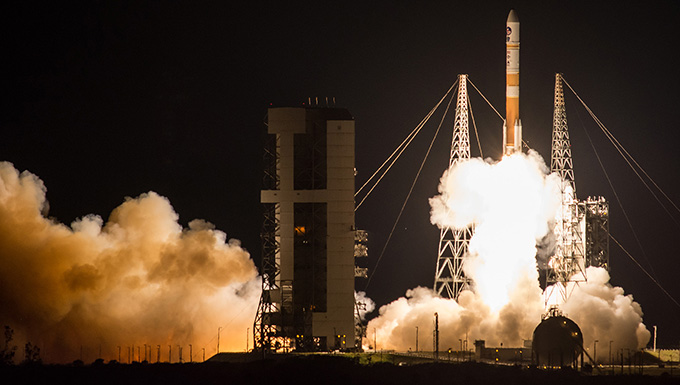 Reserve Airmen support successful Delta IV WGS-9 launch 